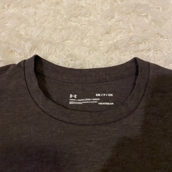 Under Armour tee shirt - Picture 5 of 6